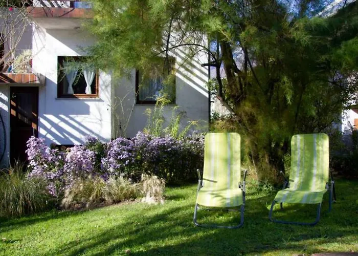 House Anton With Free Parking 아파트 *