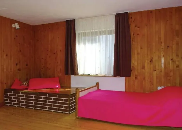 House Anton With Free Parking * 보베츠